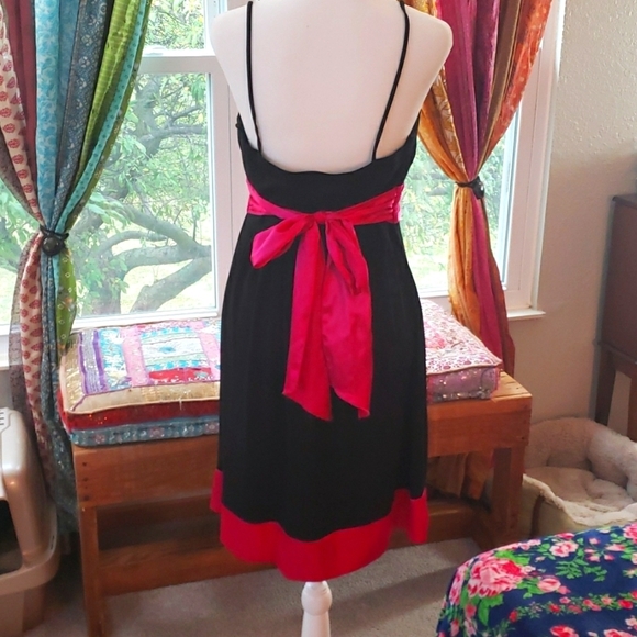 Satin Sash Evening Dress - Picture 4 of 5